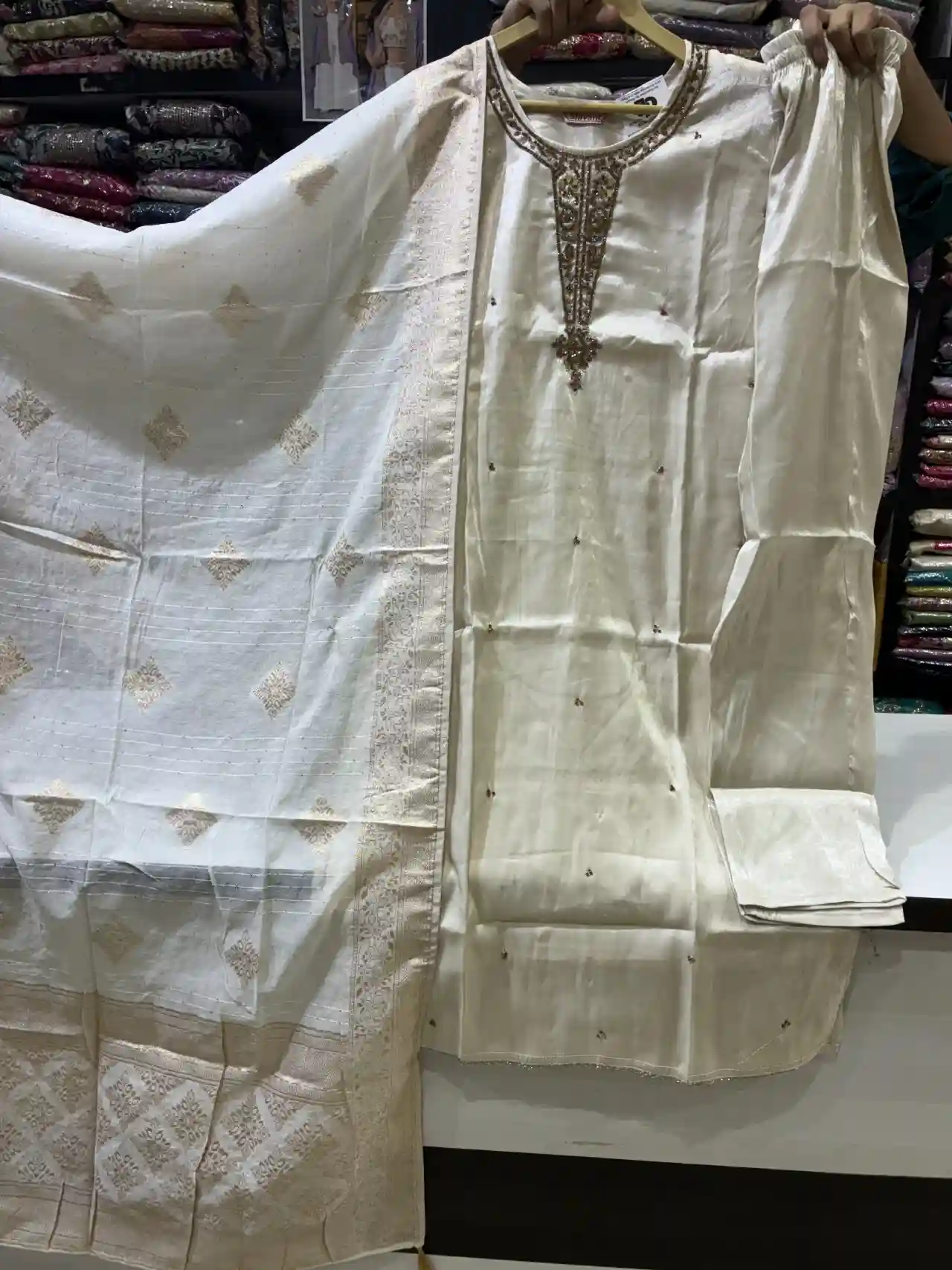 Elegant Cream Straight-Cut Suit for WeddingsParties