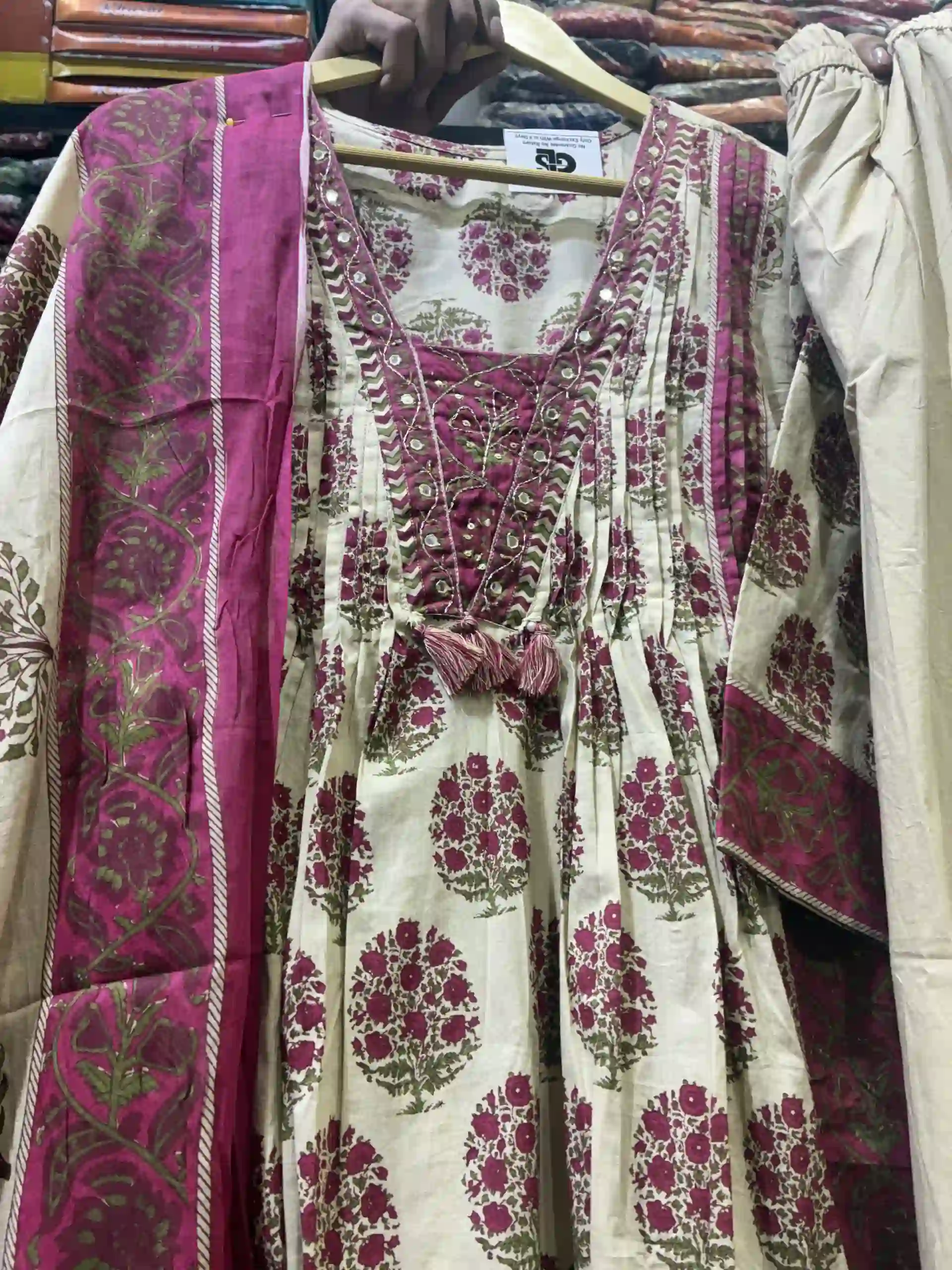 Vintage Bloom 3-Piece Ethnic Suit Set