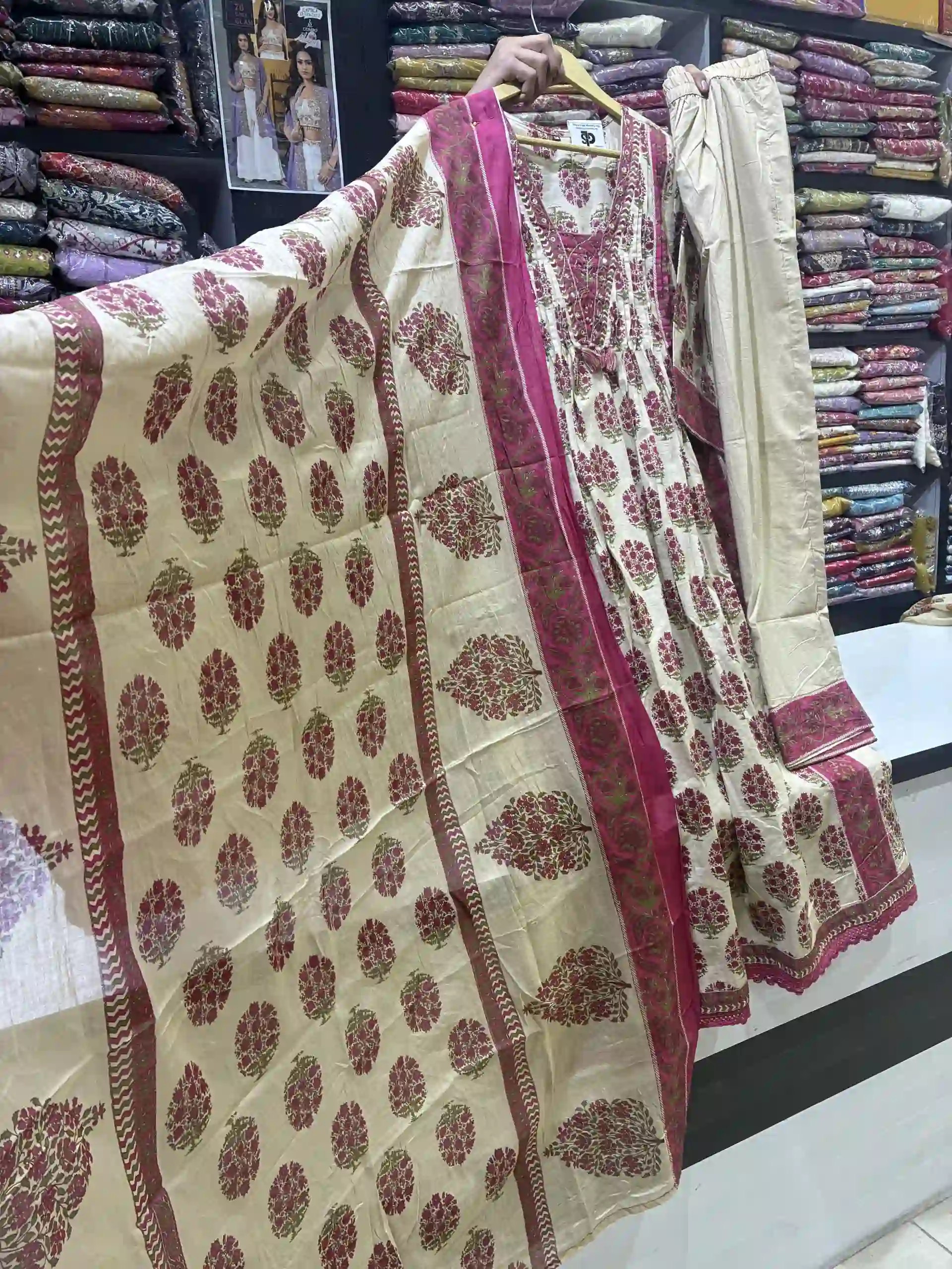 Vintage Bloom 3-Piece Ethnic Suit Set