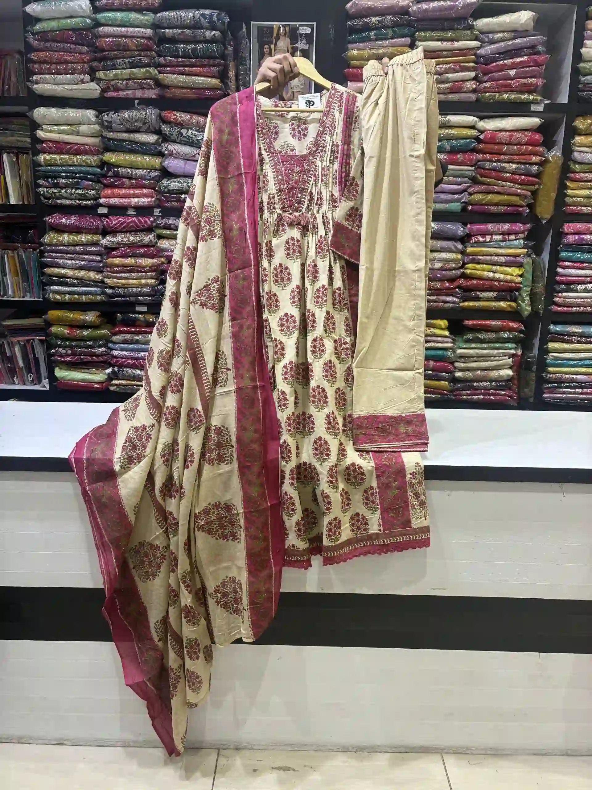 Vintage Bloom 3-Piece Ethnic Suit Set