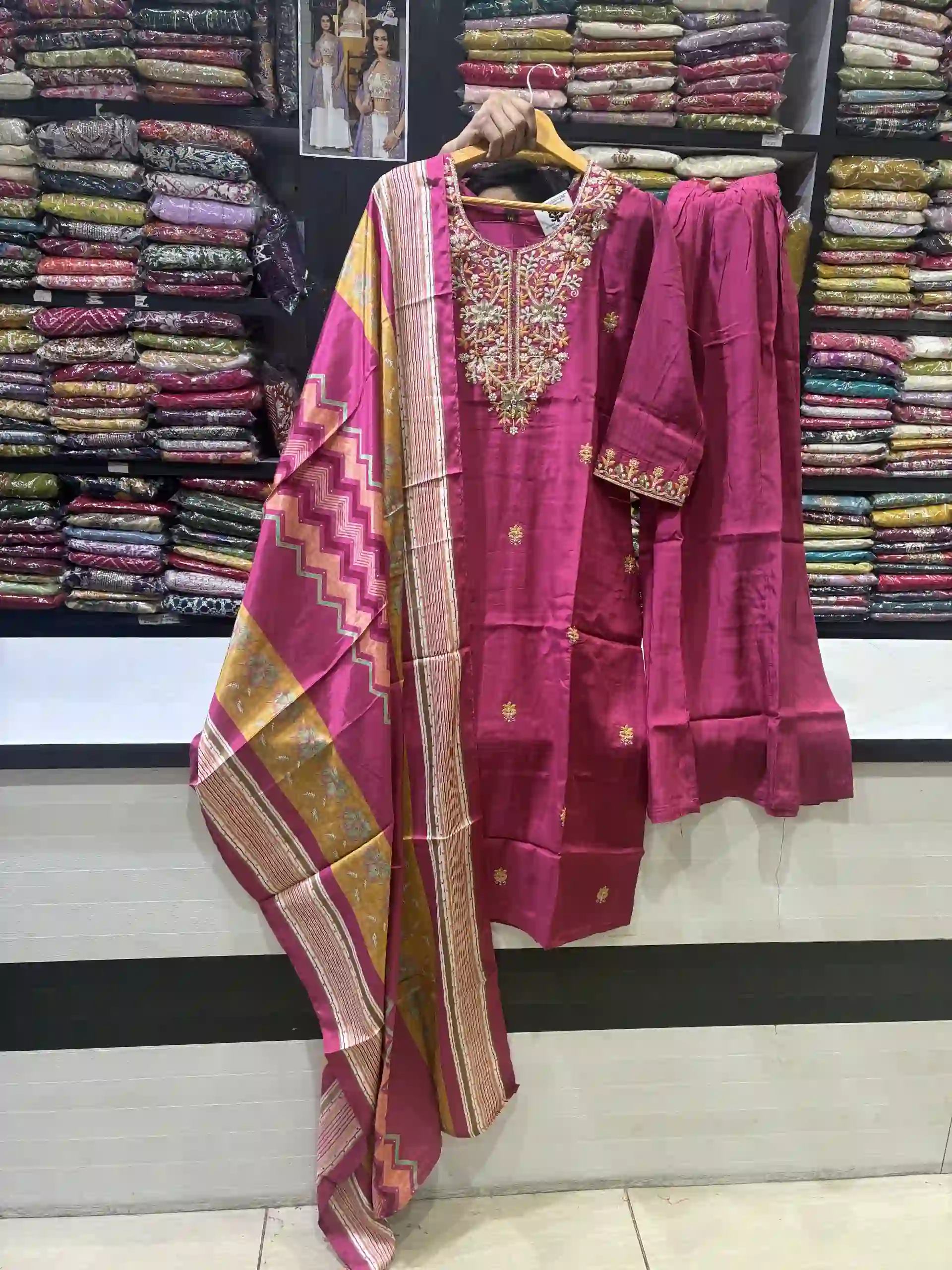 Women's Magenta Silk Blend Embroidered Kurta Set-3