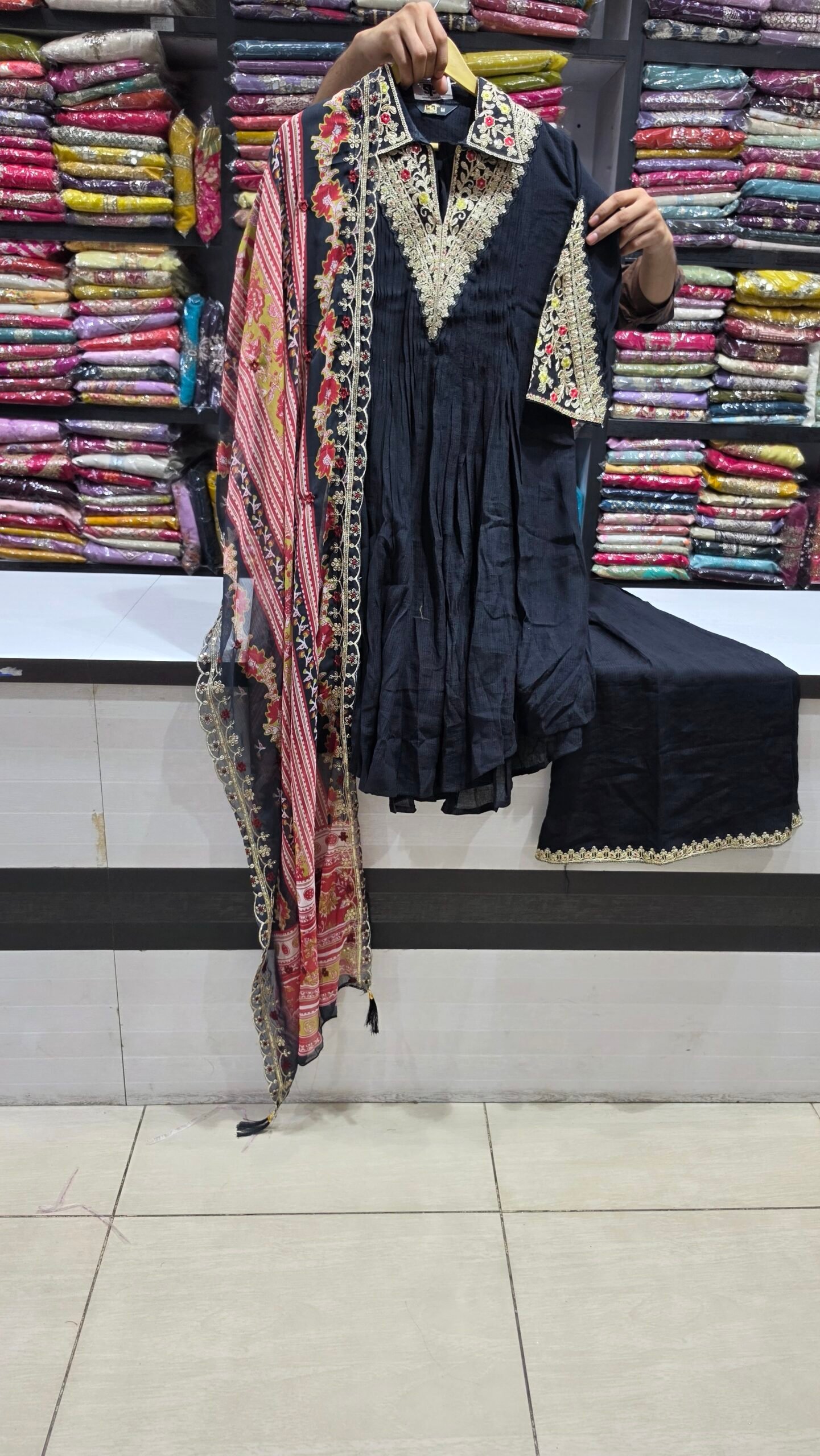 Noor Black Ethnic Ensemble Suit Set